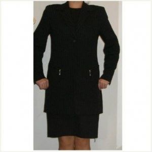 $710 Anne Klein Classic pinstripe Suitdress jacket